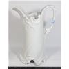 Image 1 : VINTAGE LARGE WHITE WATER PITCHER