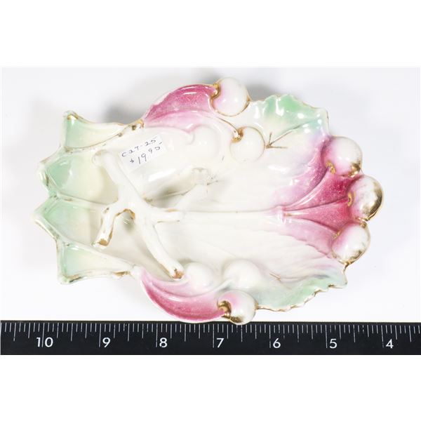 VINTAGE PORCELAIN CHERRY THEME BOWL