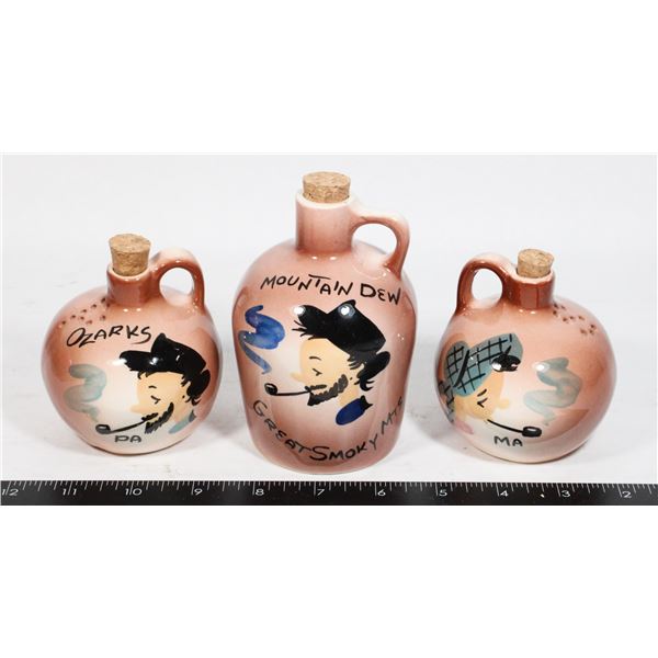 VINTAGE OZARKS MOUNTAIN DEW JUG SALT AND PEPPER