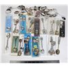 Image 1 : LARGE LOT OF VINTAGE COLLECTIBLE SPOONS