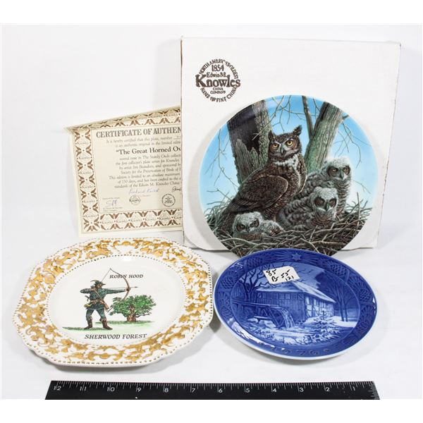 THREE ASSORTED COLLECTOR PLATES INCLUDING