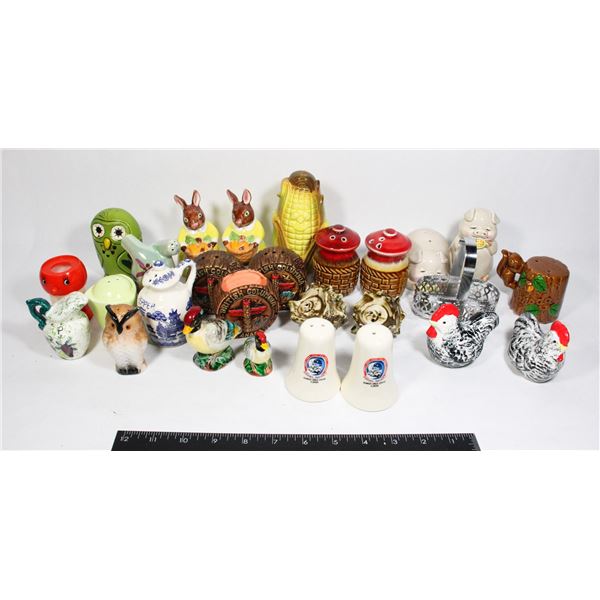 VINTAGE LUSTRE WARE JAPAN PELICAN SHAKERS &