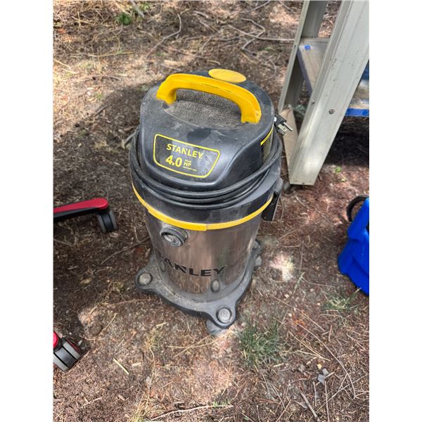 Stanley 4.0 HP vacuum