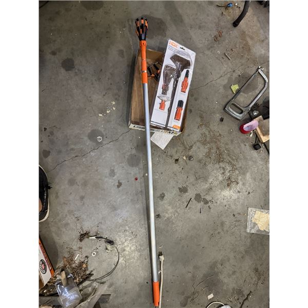 Lightbulb changing kit