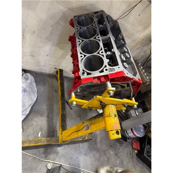 GM 6.2 L block and stand