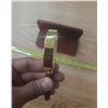 Image 3 : Magnifying Glass.