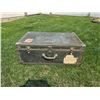 Image 1 : Vintage military Trunk