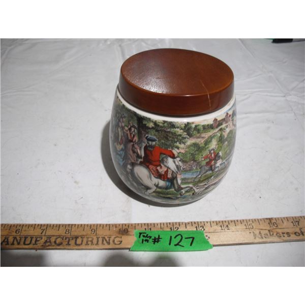 Vintage humider tobacco tar