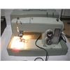 Image 2 : Sears Kenmore sewing machine in case (working)