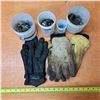 Image 1 : Lot of gloves, screws, bolts, nails