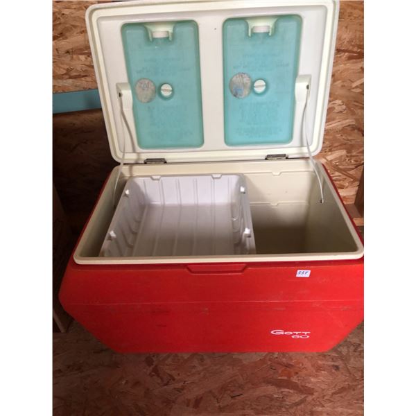 Vintage GOTT Cooler Chest 1980 w/ 2 Freezeable Bevarage Bottles
