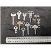 Image 1 : lot of Misc. Vintage Keys