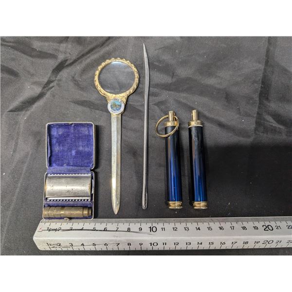 Magnifying Glass set w/ (2) Lights (Still works)