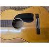 Image 2 : String guitar