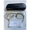 Image 1 : Vintage Reading Glasses and Case