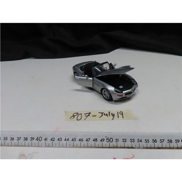 1/24 Scale die cast BMW 28