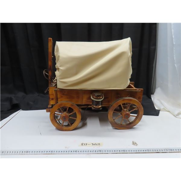 Large vintage chuck wagon light
