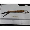 Image 2 : vintage skeet clay target thrower