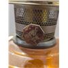 Image 3 : Aladdin Amber Vintage Oil Lamp w/ Lincoln Drape