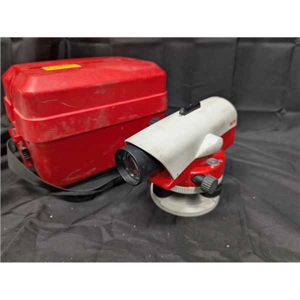 NA730 Automatic Level Leica Geosystems w/ Carry Box (Good Condition)
