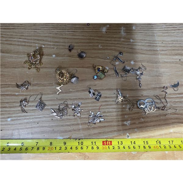 Lot of earings