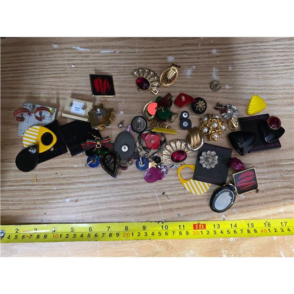 Lot of earings