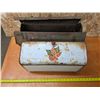 Image 1 : Rusted metal toolbox and storage tin