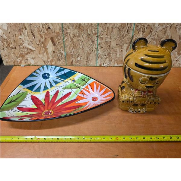 Cat cookie jar, clay flower decore plate