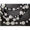 Image 3 : Pearl Necklace Fifth Avenue Collection 16"