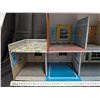 Image 5 : Vintage 1960s Metal Tin Two Story Doll House w/ Furniture 25"x15" Tall