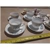 Image 3 : 10 china cups and matching saucers