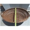 Image 2 : Large vintage wicker laundry basket