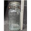 Image 2 : 1 Queen sealing jar