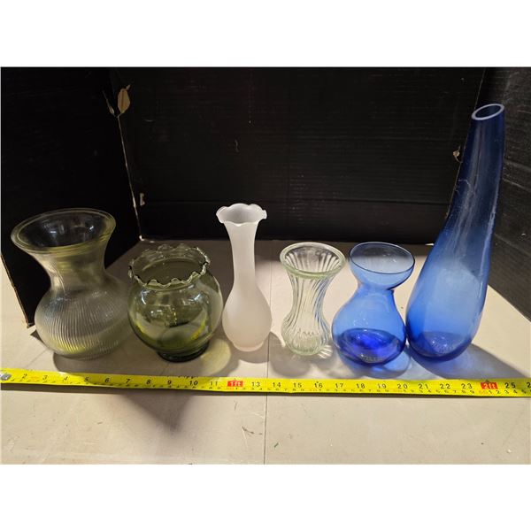 Lot of vases