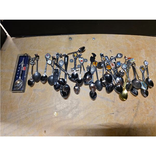 Lot of decorative spoons
