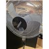 Image 2 : Large fan