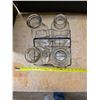 Image 2 : 4 dairy glass jugs and carrier
