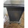 Image 3 : electric fireplace- 28" by 16" by 28"H