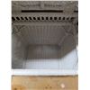 Image 3 : laundry hamper- 24"H