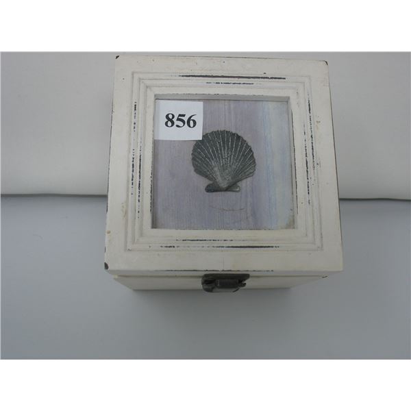 BOX OF EAR RINGS - APPROX 75 PAIR