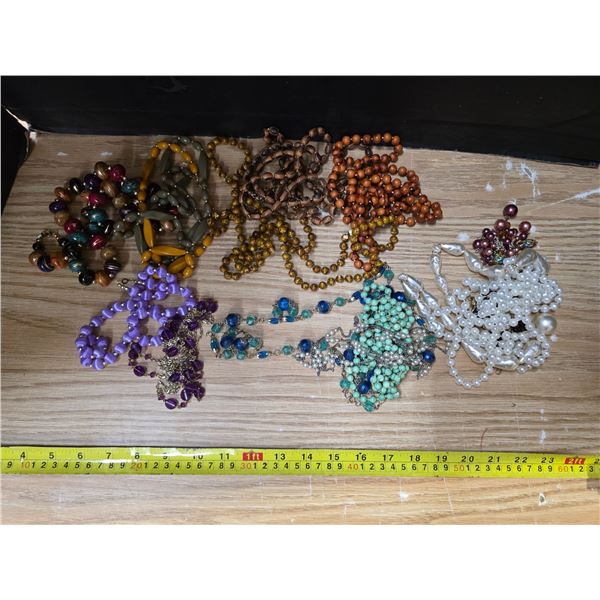 Lot of misc necklaces