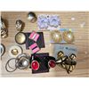 Image 2 : lot of misc earings