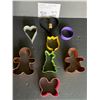 Image 1 : 8 metal cookie cutters