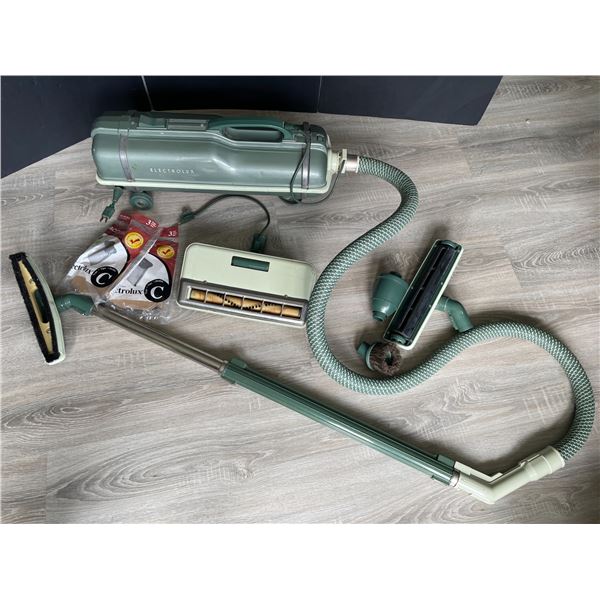 Vintage Electrolux - model 89 - working