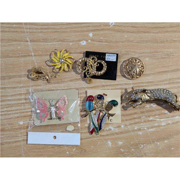 (8) Variety Of Brooches