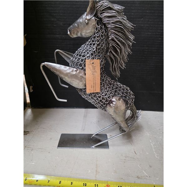 Metal horse statue- 14"H
