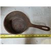 Image 2 : small cast iron sauce pan