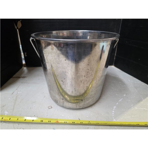Stainless steel pail