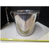 Image 1 : Stainless steel pail