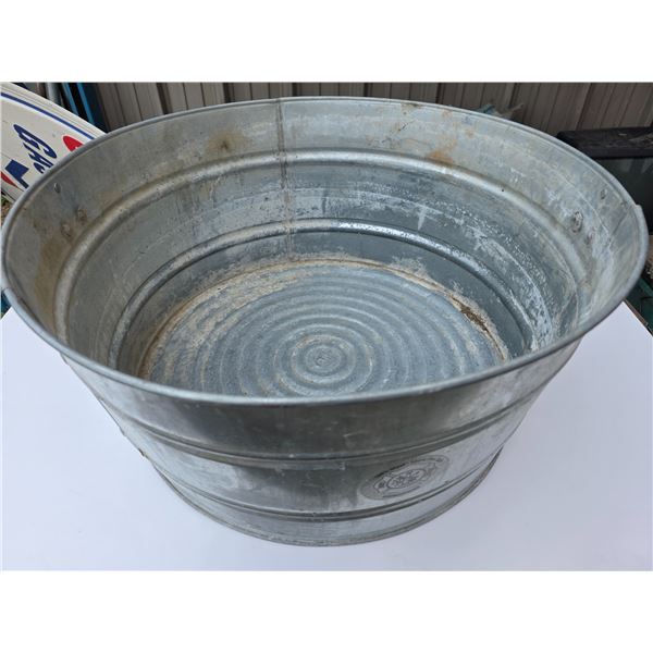 Large galvinized wash tub- 25" by 11"H